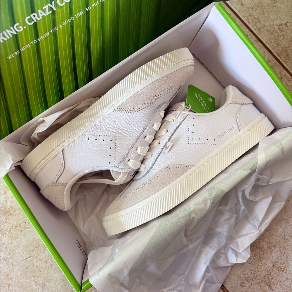 Cariuma Toca leather white sneakers